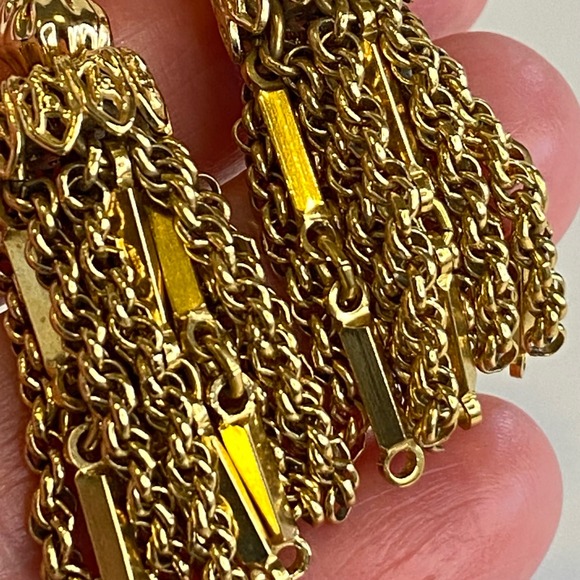 Monet Damita Gold Tone Tassel Clip On Earrings Vintage Filigree Drop 2 Inch - Picture 13 of 14